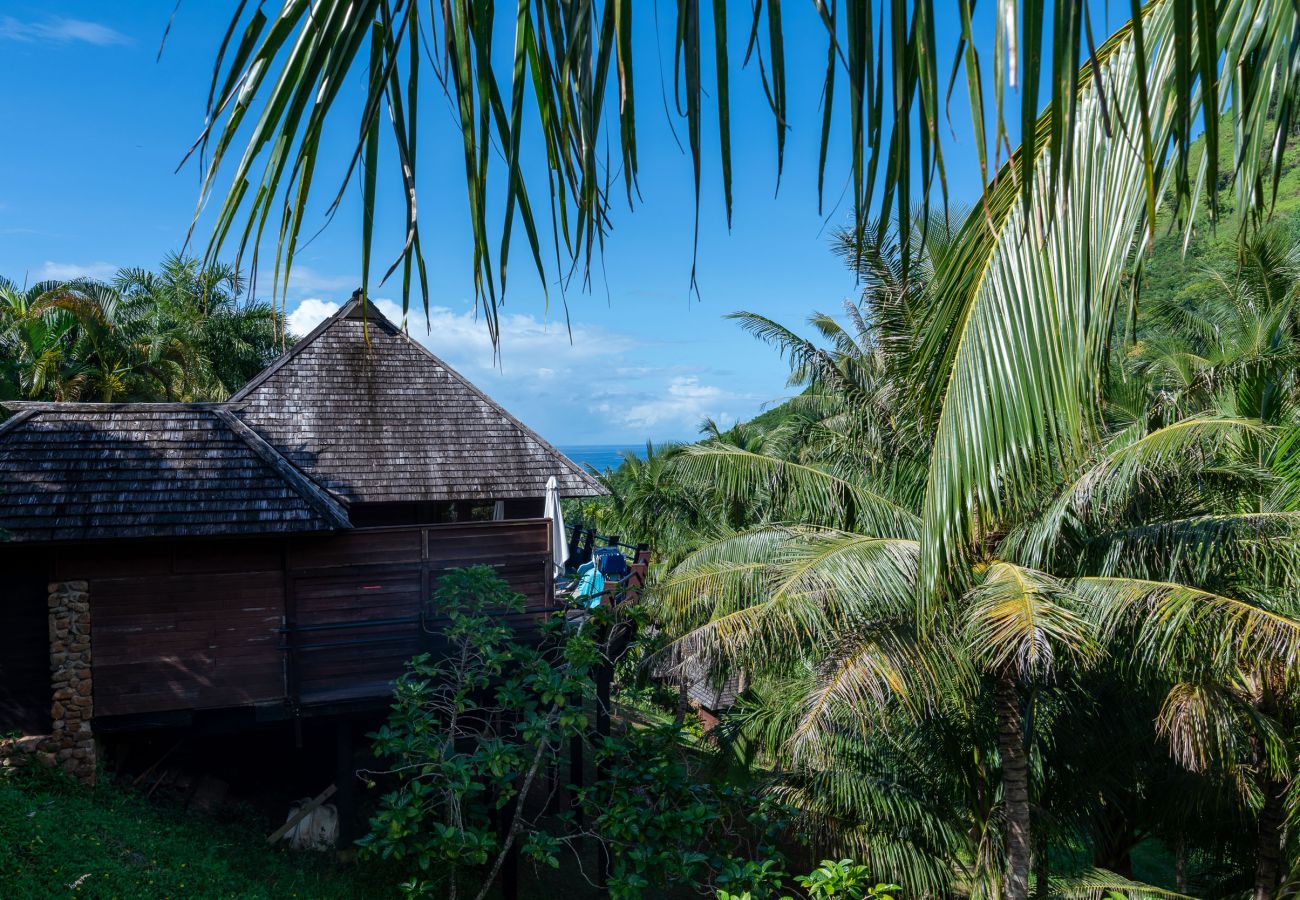 Villa in Tiahura -  5 Stars Te Rai Villa in Moorea wJacuzzi